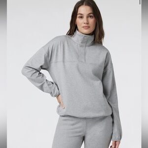 Vuori granite snap mock